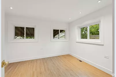 860 E Emerson Ave, Salt Lake City, UT 84105 - Photo 25