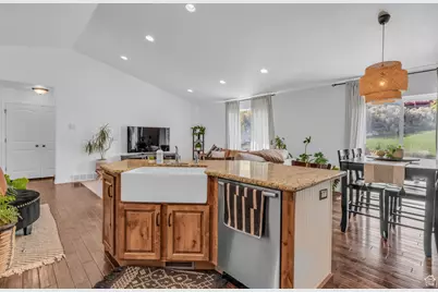 3497 S Osprey Trl, Saratoga Springs, UT 84045 - Photo 13