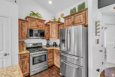 3497 S Osprey Trl, Saratoga Springs, UT 84045 - Photo 15