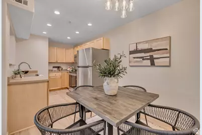 325 W 700 N #14, Salt Lake City, UT 84103 - Photo 7