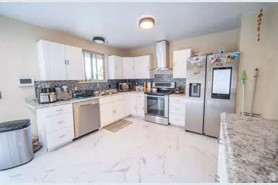 1430 E 8685 S, Sandy, UT 84093 - Photo 9