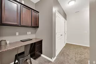 967 S Courtyard Ln E, Centerville, UT 84014 - Photo 15