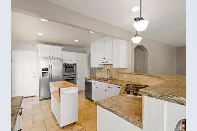 1056 E Elgin Ave, Salt Lake City, UT 84106 - Photo 3