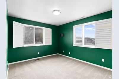 718 E 200 S, Bountiful, UT 84010 - Photo 17