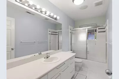 718 E 200 S, Bountiful, UT 84010 - Photo 15