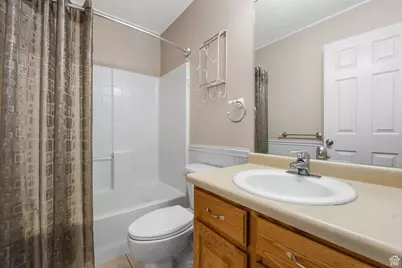 24 W Malstrom Ct, Murray, UT 84107 - Photo 19