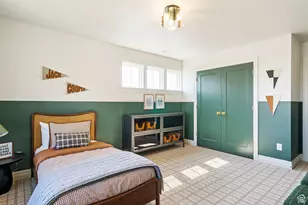 6748 W Splash Wy, South Jordan, UT 84009 - Photo 23