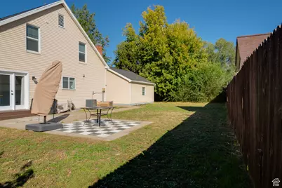 557 S Angel St, Layton, UT 84041 - Photo 21