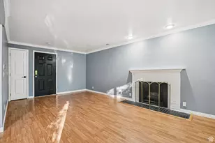 875 E Arrowhead Ln, Murray, UT 84107 - Photo 3