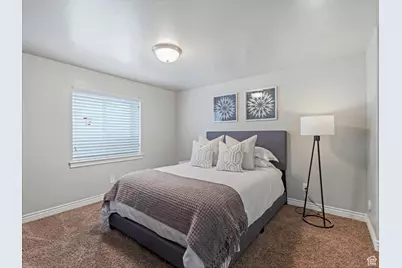 1606 W 200 N, Layton, UT 84041 - Photo 15