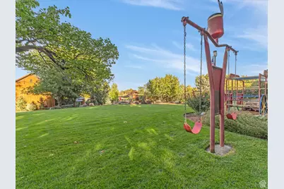 252 N 400 E, Centerville, UT 84014 - Photo 89