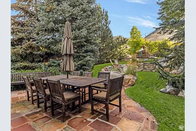252 N 400 E, Centerville, UT 84014 - Photo 57