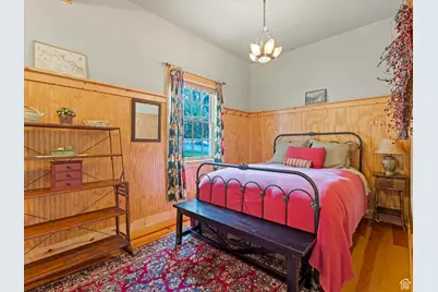 252 N 400 E, Centerville, UT 84014 - Photo 73