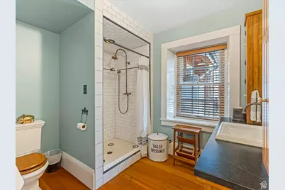 252 N 400 E, Centerville, UT 84014 - Photo 9