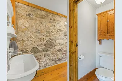 252 N 400 E, Centerville, UT 84014 - Photo 21