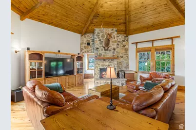 252 N 400 E, Centerville, UT 84014 - Photo 37