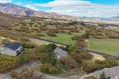 195 S Oak Dr, Woodland Hills, UT 84653 - Photo 3