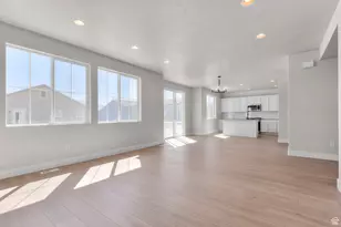 6806 N Desert Crk, Eagle Mountain, UT 84005 - Photo 7