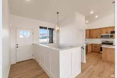 232 N Rick Way W, Clearfield, UT 84015 - Photo 7