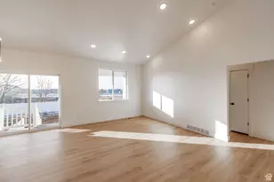 232 N Rick Way W, Clearfield, UT 84015 - Photo 11