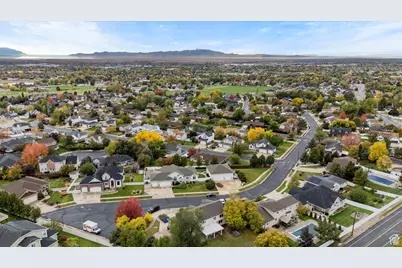 1975 E 1425 N, Layton, UT 84040 - Photo 43