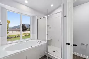 1975 E 1425 N, Layton, UT 84040 - Photo 17