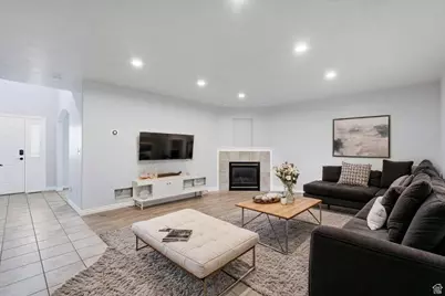 1975 E 1425 N, Layton, UT 84040 - Photo 9