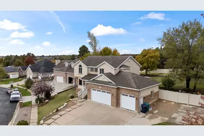 1975 E 1425 N, Layton, UT 84040 - Photo 3