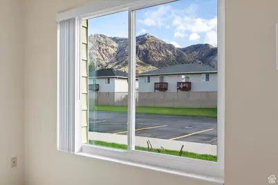947 Canyon Rd S #15, Ogden, UT 84404 - Photo 3