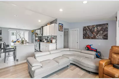 2947 S Calypso St W, West Valley, UT 84120 - Photo 7