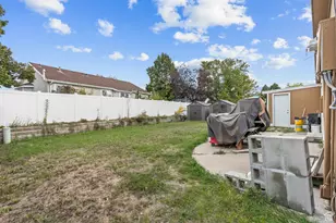 2947 S Calypso St W, West Valley, UT 84120 - Photo 15