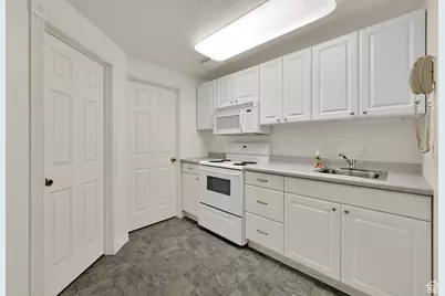 12566 S Tithing Hill Dr, Riverton, UT 84065 - Photo 21