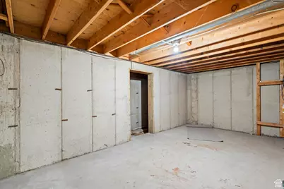 747 Woodridge Dr, Layton, UT 84040 - Photo 33