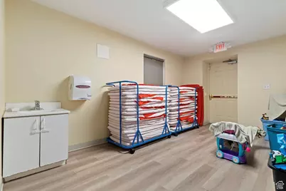 11930 S Redwood Rd, Riverton, UT 84065 - Photo 17