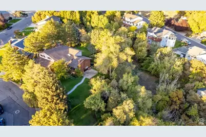 4612 N Bristol Cir. E, Provo, UT 84604 - Photo 51