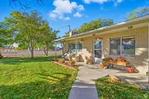 564 S Main St, Gunnison, UT 84634 - Photo 3