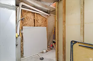 564 S Main St, Gunnison, UT 84634 - Photo 27