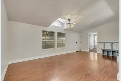 2875 N Hill Field Rd #199, Layton, UT 84041 - Photo 7