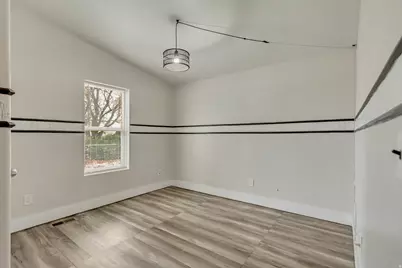 2875 N Hill Field Rd #199, Layton, UT 84041 - Photo 15