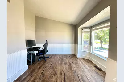 1046 N Cedarwood Blvd N, Tooele, UT 84074 - Photo 3