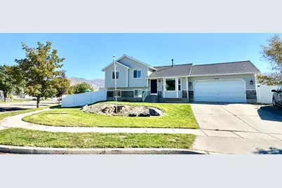1046 N Cedarwood Blvd N, Tooele, UT 84074 - Photo 23