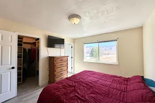 1046 N Cedarwood Blvd N, Tooele, UT 84074 - Photo 9