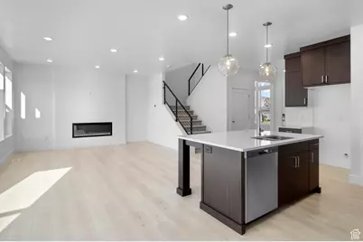 635 E 240 N #9, Tremonton, UT 84337 - Photo 5