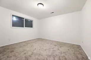 3404 E Enchanted Hills Dr S, Cottonwood Heights, UT 84121 - Photo 11