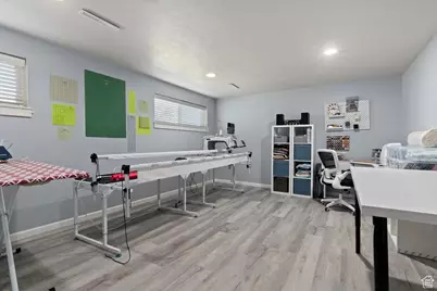 698 N Brook Ave E, Tooele, UT 84074 - Photo 21