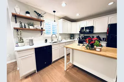 10412 N Bayhill Dr N, Cedar Hills, UT 84062 - Photo 9