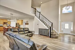 4208 W Chestnut View Dr Dr, South Jordan, UT 84009 - Photo 9