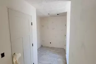 735 S Harrison Dr, Springville, UT 84663 - Photo 9