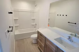 731 S Harrison Dr, Springville, UT 84663 - Photo 9