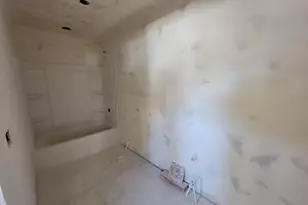 731 S Harrison Dr, Springville, UT 84663 - Photo 13